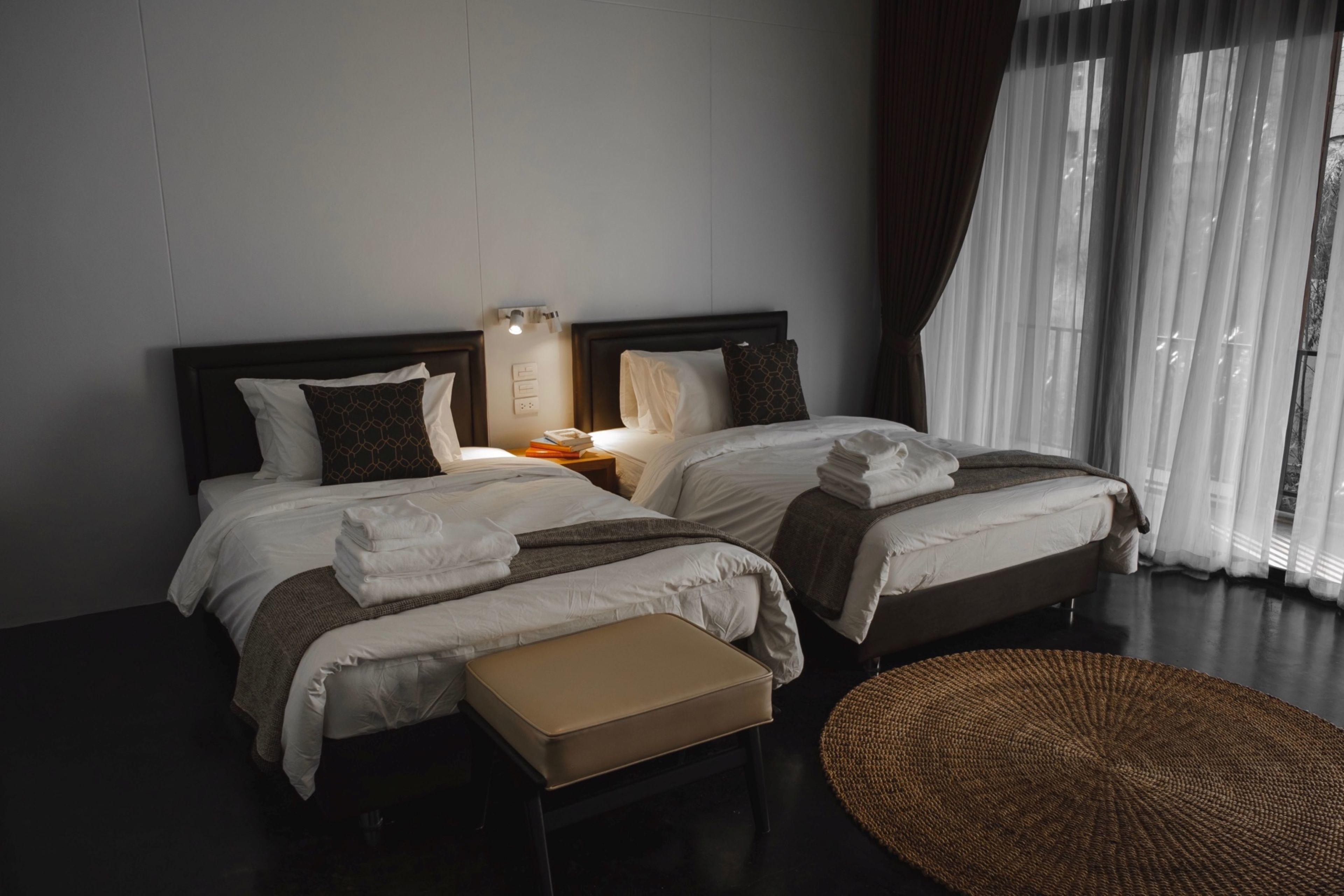 Cherlock Hotel — Photos 2